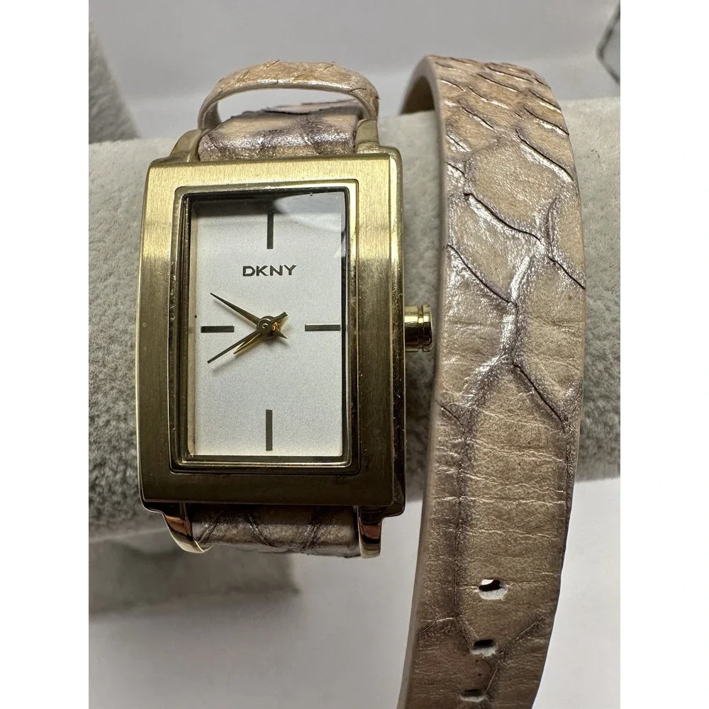 DKNY NY-8289 Ladies‎ Wrap Watch New Battery 22MM L71